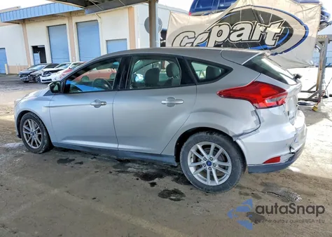 2015 Ford Focus Se z USA, uszkodzony, nr VIN 1FADP3K24FL288731